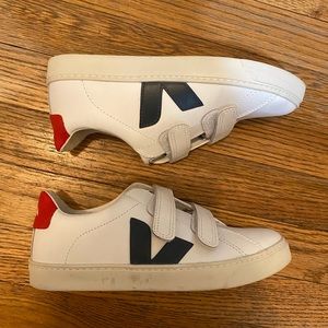 Veja kids leather sneakers big kid size 4